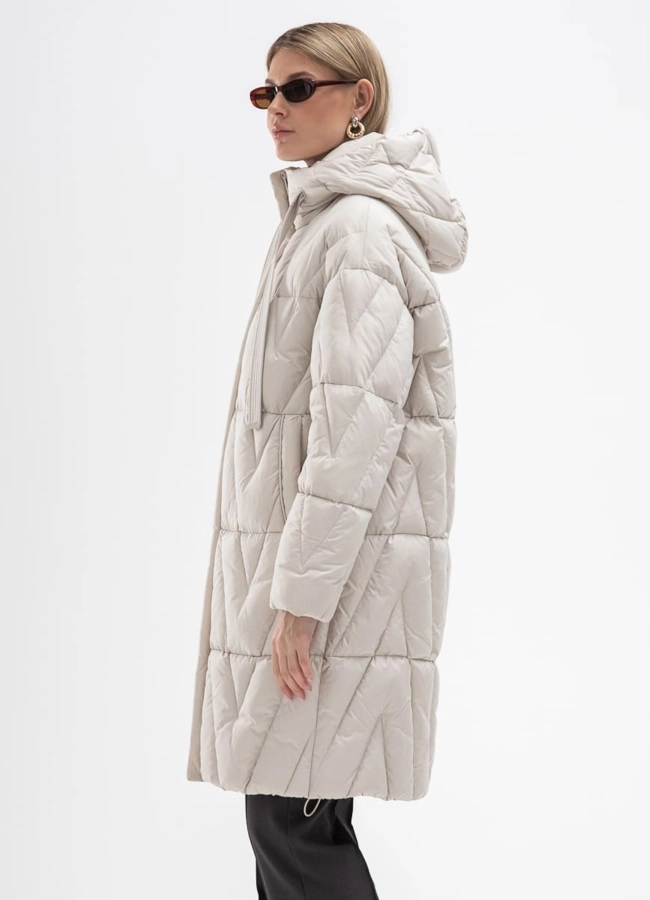 Женский светлый пуховик с капюшоном модель № 31136 в рассрочку