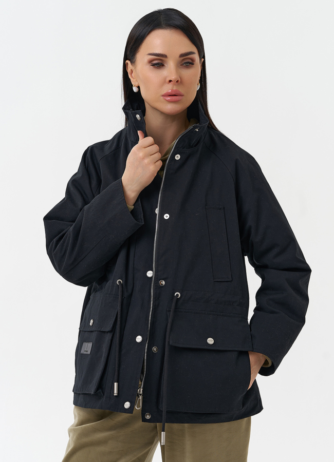 Женская ветровка черного цвета модель № 30039 меха малина