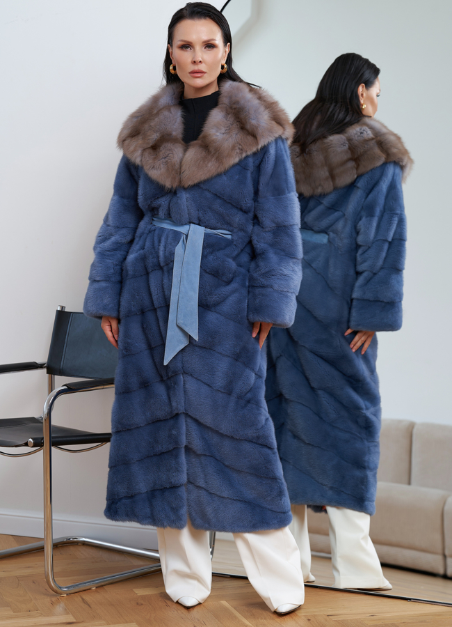 фото Длинная норковая шуба с капюшоном из меха куницы модель № 27568