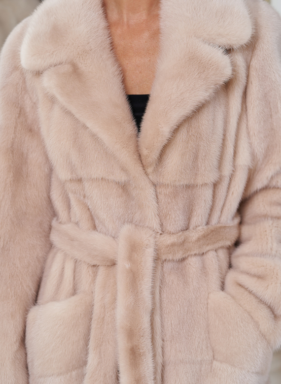 Женская длинная шуба из меха норки